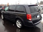 Land vehicle Vehicle Car Minivan Dodge caravan